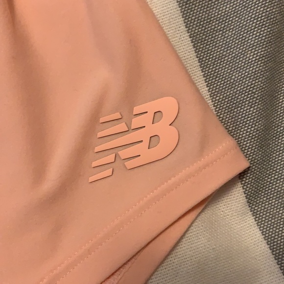 SOLD - New Balance Tank Top - Picture 2 of 6